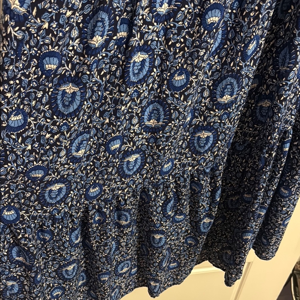 Old Navy Blue Patterned Maxi Dress - Picture 3 of 8